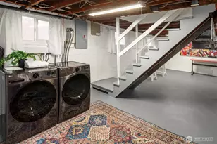 4323 Sunnyside Ave N, Seattle, WA 98103 - Photo 32