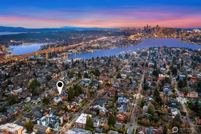 4323 Sunnyside Avenue N, Seattle, WA 98103 - Photo 4