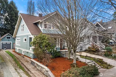 4323 Sunnyside Avenue N, Seattle, WA 98103 - Photo 2
