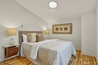 12625 SE 42nd Street, Bellevue, WA 98006 - Photo 20