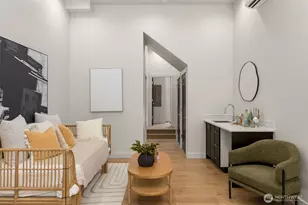 3402 E Spring St, Seattle, WA 98122 - Photo 4