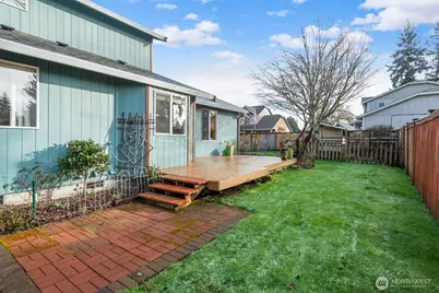 807 21st Street NW, Puyallup, WA 98371 - Photo 30