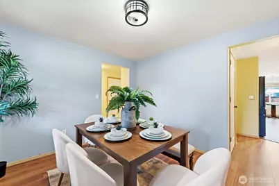 807 21st Street NW, Puyallup, WA 98371 - Photo 6