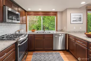 15617 NE 113th Ct, Redmond, WA 98052 - Photo 10