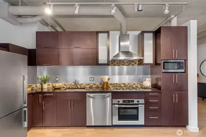 2720 3rd Avenue #311, Seattle, WA 98121 - Photo 8