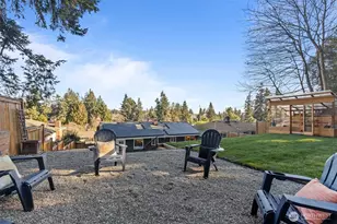 16327 Densmore Ave N, Shoreline, WA 98133 - Photo 32