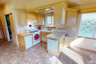 22989 Lake McMurray Ln, Mount Vernon, WA 98274 - Photo 14