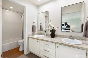 2618 4th Ave N, Seattle, WA 98109 - Photo 18