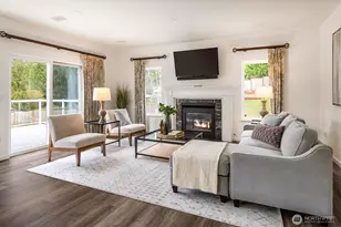 22910 NE 76th St, Redmond, WA 98053 - Photo 12