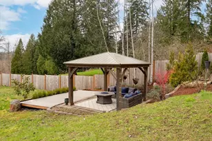 22910 NE 76th St, Redmond, WA 98053 - Photo 38