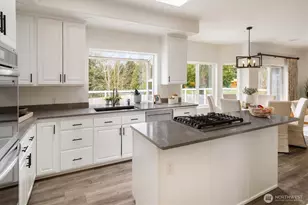 22910 NE 76th St, Redmond, WA 98053 - Photo 16