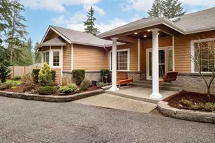 22910 NE 76th St, Redmond, WA 98053 - Photo 4