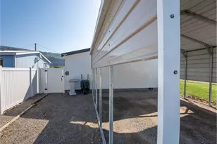 105 3rd St SW, Rock Island, WA 98850 - Photo 38