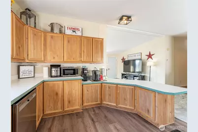 105 3rd Street SW, Rock Island, WA 98850 - Photo 12