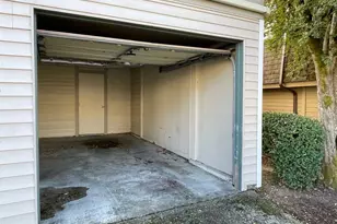 14321 NE 7th Pl, Bellevue, WA 98007 - Photo 12