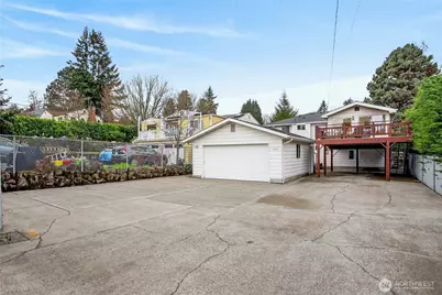 3850 49th Avenue SW, Seattle, WA 98116 - Photo 32