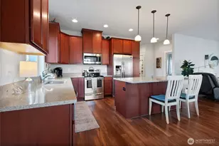 385 Bruhn Ln N, Enumclaw, WA 98022 - Photo 8