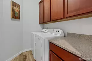 385 Bruhn Ln N, Enumclaw, WA 98022 - Photo 18