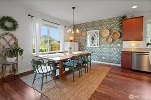 385 Bruhn Ln N, Enumclaw, WA 98022 - Photo 12