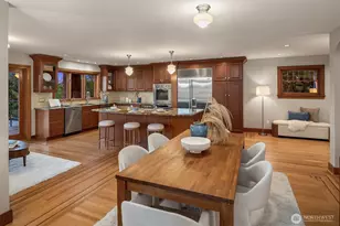 4117 43rd Ave NE, Seattle, WA 98105 - Photo 4