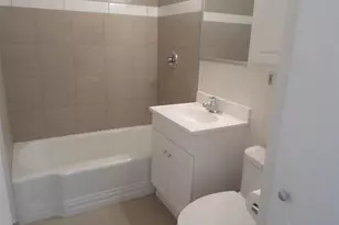 2020 Eastlake Ave E, Seattle, WA 98102 - Photo 16