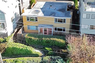 2020 Eastlake Ave E, Seattle, WA 98102 - Photo 8