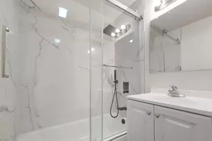 2020 Eastlake Ave E, Seattle, WA 98102 - Photo 18