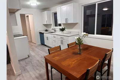 23106 67th Place W, Mountlake Terrace, WA 98043 - Photo 10