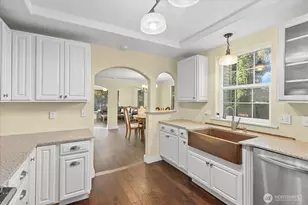 3417 E College Way, Mount Vernon, WA 98273 - Photo 8