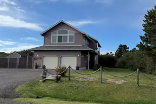 1003 Greenview Ave, Ocean Shores, WA 98569 - Photo 2