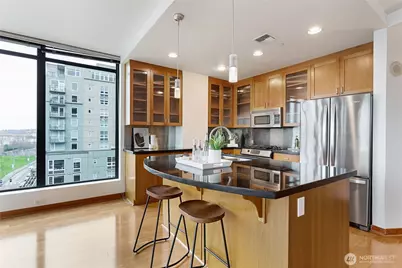 2716 Elliot Avenue #800, Seattle, WA 98121 - Photo 6