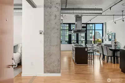 2720 3rd Avenue #909, Seattle, WA 98121 - Photo 14