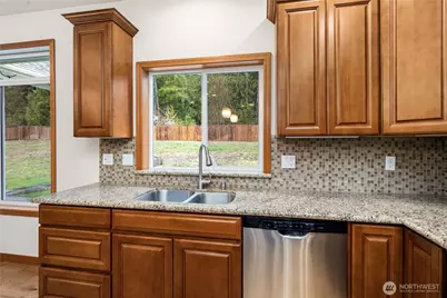 9127 Fox Ridge Lane SE, Olympia, WA 98513 - Photo 12
