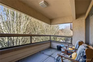 10101 SE 3rd St, Bellevue, WA 98004 - Photo 12