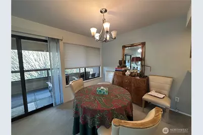 10101 SE 3rd Street #402, Bellevue, WA 98004 - Photo 22