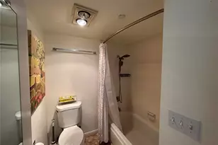 10101 SE 3rd St, Bellevue, WA 98004 - Photo 12