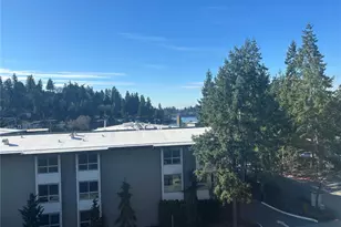 10101 SE 3rd St, Bellevue, WA 98004 - Photo 10