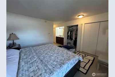 10101 SE 3rd Street #402, Bellevue, WA 98004 - Photo 8