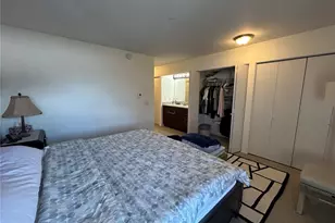 10101 SE 3rd St, Bellevue, WA 98004 - Photo 8