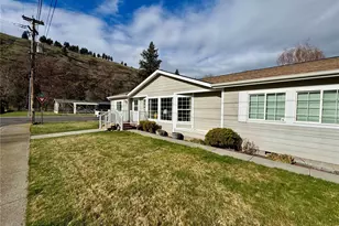 301 E Touchet St, Dayton, WA 99328 - Photo 2