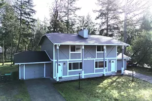 1418 Mamook Ct NE, Olympia, WA 98516 - Photo 2