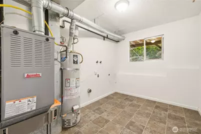 14332 Cascadian Way, Everett, WA 98208 - Photo 26