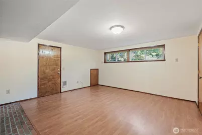 415 N 179th Place #Lower, Shoreline, WA 98133 - Photo 8