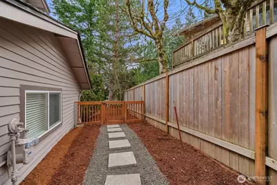 16900 NE 32nd Street, Bellevue, WA 98008 - Photo 28