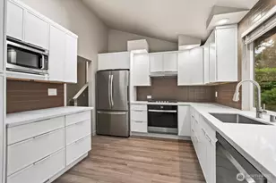 16900 NE 32nd St, Bellevue, WA 98008 - Photo 10
