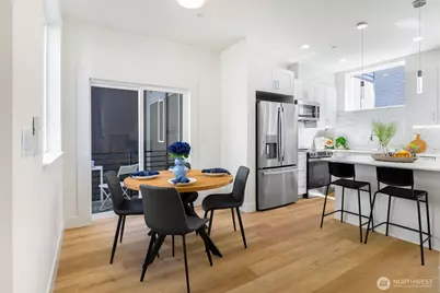 10533 C Stone Avenue N, Seattle, WA 98133 - Photo 8