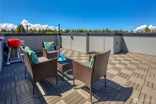 10533 C Stone Ave N, Seattle, WA 98133 - Photo 2