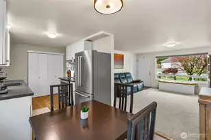 17419 Gravenstein Rd, Bothell, WA 98012 - Photo 8