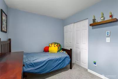 17419 Gravenstein Road, Bothell, WA 98012 - Photo 18