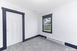 734 W 4th St, Port Angeles, WA 98363 - Photo 24